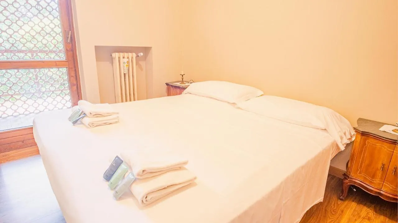 Residence Paradiso - Italian Homing Castelnuovo del Garda 0*,  Italy